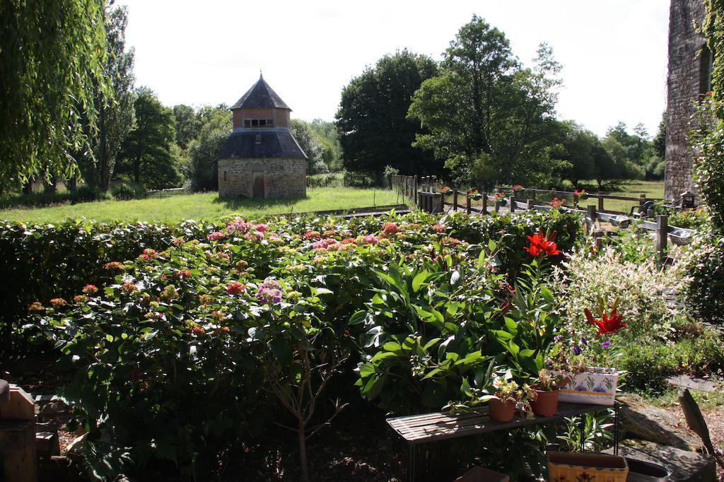 Bed and Breakfast Moulin De La Beraudaie Bohal Exterior foto